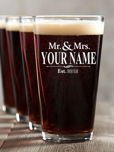 Mr and Mrs : Pint Glasses - Color Printed