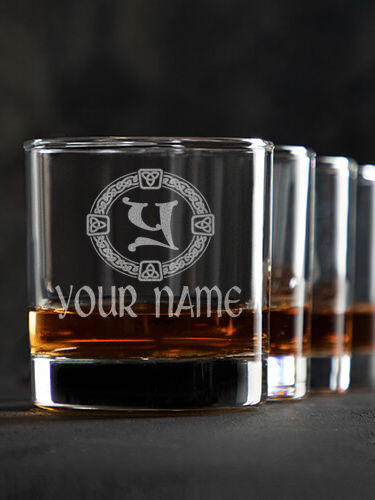 Celtic Wreath Monogram : Rocks Glasses - Engraved